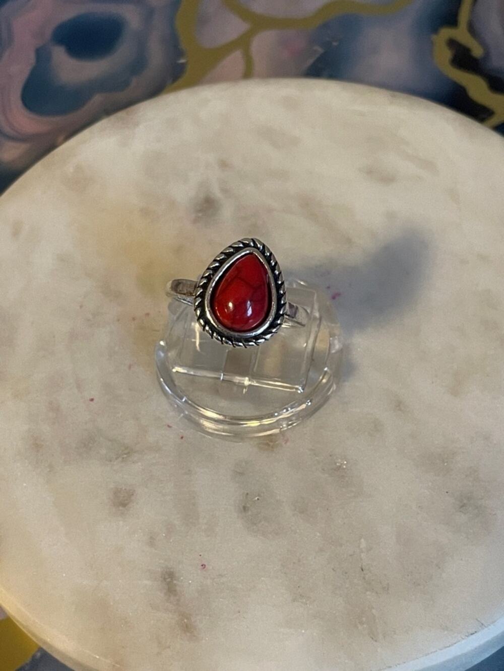5.5 Silver Red synthetic teardrop gem Ring
